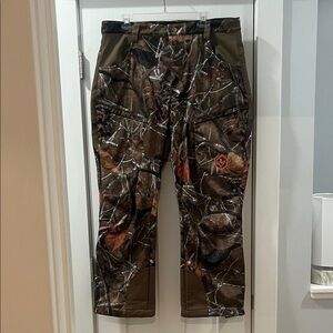 Bassdash Camouflage Pants XL NWOT fishing & hunting gear